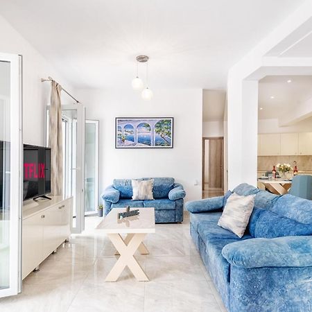 4You Luxury Apartments By Keyplanner Мораитика Екстериор снимка